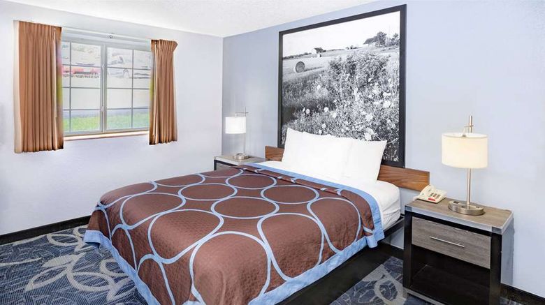 <b>Super 8 Johnstown/Gloversville Room</b>. Images powered by <a href="https://iceportal.shijigroup.com/" title="IcePortal" target="_blank">IcePortal</a>.