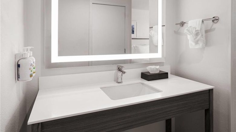 <b>Ramada York Harrisburg Hershey Room</b>. Images powered by <a href="https://iceportal.shijigroup.com/" title="IcePortal" target="_blank">IcePortal</a>.