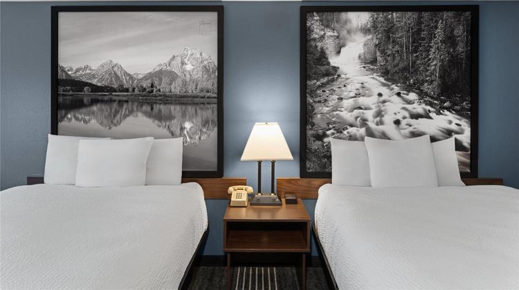 Super 8 Jackson Hole Room