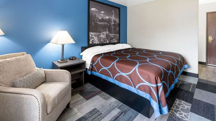 Super 8 Spokane Valley Room