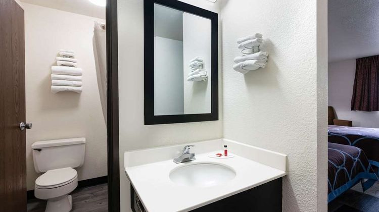 Super 8 Spokane Valley Room
