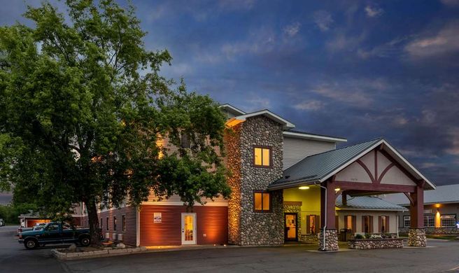 Super 8 Spokane Valley Exterior