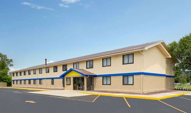 Days Inn Hornell NY Exterior