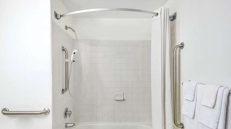 <b>Super 8 Kingston Room</b>. Images powered by <a href="https://iceportal.shijigroup.com/" title="IcePortal" target="_blank">IcePortal</a>.