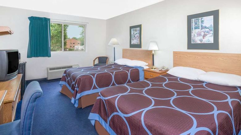 <b>Super 8 Kingston Room</b>. Images powered by <a href="https://iceportal.shijigroup.com/" title="IcePortal" target="_blank">IcePortal</a>.