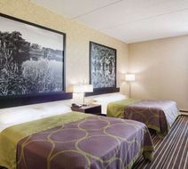 Super 8 Plattsburgh Room