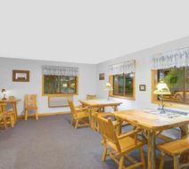 Super 8 Lake George/Warrensburg Area Lobby