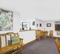 Super 8 Lake George/Warrensburg Area Lobby