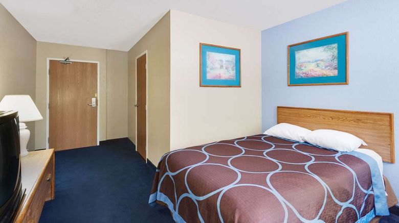 <b>Super 8 West Point Stewart Intl Arpt Room</b>. Images powered by <a href="https://iceportal.shijigroup.com/" title="IcePortal" target="_blank">IcePortal</a>.