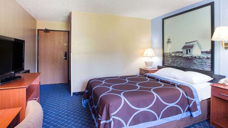 <b>Super 8 Massena Room</b>. Images powered by <a href="https://iceportal.shijigroup.com/" title="IcePortal" target="_blank">IcePortal</a>.