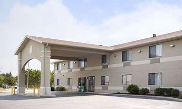Super 8 Park Rapids