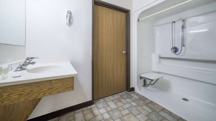 Super 8 Park Rapids Room