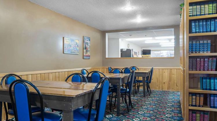 Super 8 Park Rapids Lobby