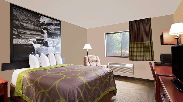 <b>Super 8 Ithaca Room</b>. Images powered by <a href="https://iceportal.shijigroup.com/" title="IcePortal" target="_blank">IcePortal</a>.