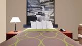 Super 8 Ithaca Room