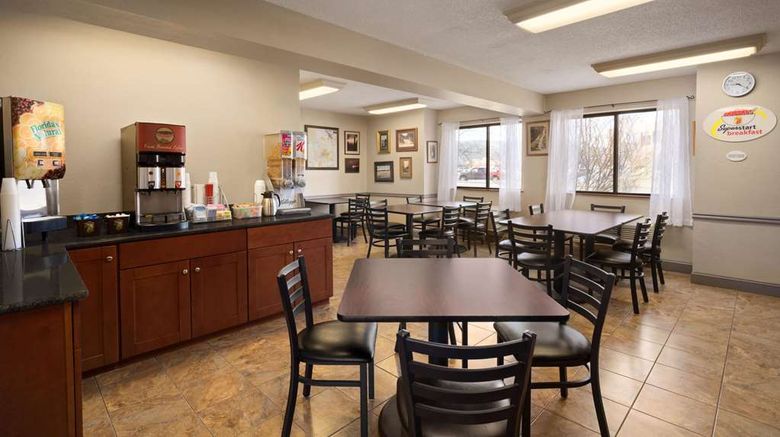 <b>Super 8 Ithaca Restaurant</b>. Images powered by <a href="https://iceportal.shijigroup.com/" title="IcePortal" target="_blank">IcePortal</a>.