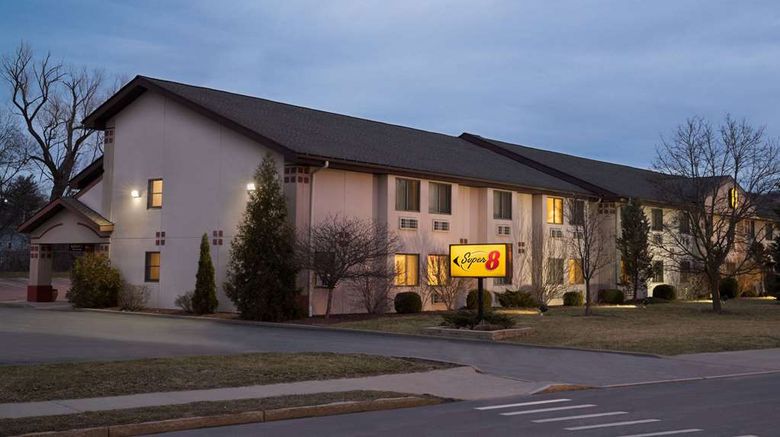 <b>Super 8 Ithaca Exterior</b>. Images powered by <a href="https://iceportal.shijigroup.com/" title="IcePortal" target="_blank">IcePortal</a>.