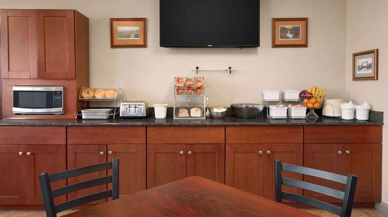 <b>Super 8 Ithaca Restaurant</b>. Images powered by <a href="https://iceportal.shijigroup.com/" title="IcePortal" target="_blank">IcePortal</a>.