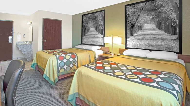 <b>Super 8 Windsor/Madison North Room</b>. Images powered by <a href="https://iceportal.shijigroup.com/" title="IcePortal" target="_blank">IcePortal</a>.