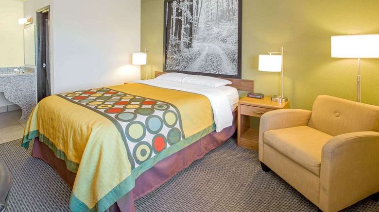 <b>Super 8 Windsor/Madison North Room</b>. Images powered by <a href="https://iceportal.shijigroup.com/" title="IcePortal" target="_blank">IcePortal</a>.