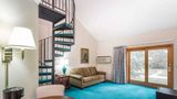 Super 8 Platteville Suite