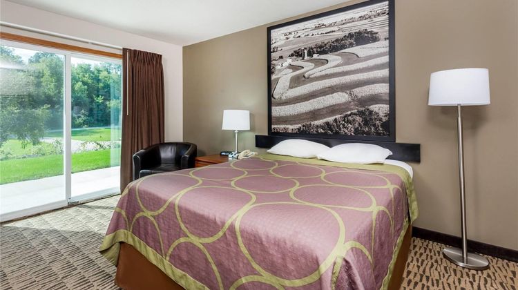 Baymont by Wyndham Platteville Room
