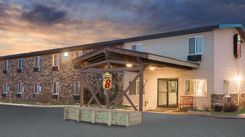 <b>Super 8 Superior Exterior</b>. Images powered by <a href="https://iceportal.shijigroup.com/" title="IcePortal" target="_blank">IcePortal</a>.