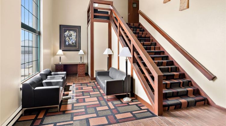 Super 8 La Crosse Lobby