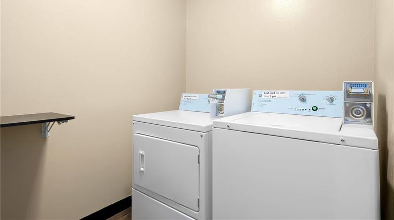 <b>Super 8 La Crosse Other</b>. Images powered by <a href="https://iceportal.shijigroup.com/" title="IcePortal" target="_blank">IcePortal</a>.