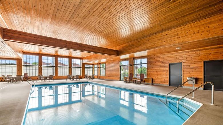 <b>Super 8 La Crosse Pool</b>. Images powered by <a href="https://iceportal.shijigroup.com/" title="IcePortal" target="_blank">IcePortal</a>.