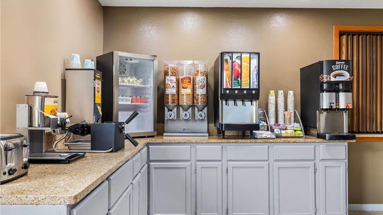 <b>Super 8 La Crosse Other</b>. Images powered by <a href="https://iceportal.shijigroup.com/" title="IcePortal" target="_blank">IcePortal</a>.