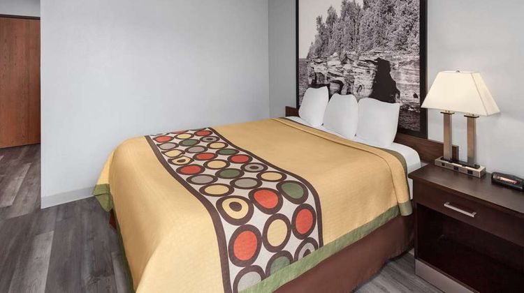 Super 8 Sun Prairie/Madison E Room