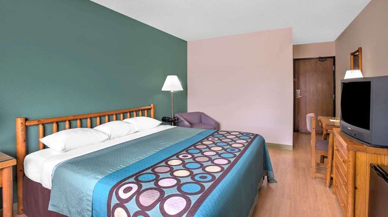 <b>Super 8 Ticonderoga Room</b>. Images powered by <a href="https://iceportal.shijigroup.com/" title="IcePortal" target="_blank">IcePortal</a>.