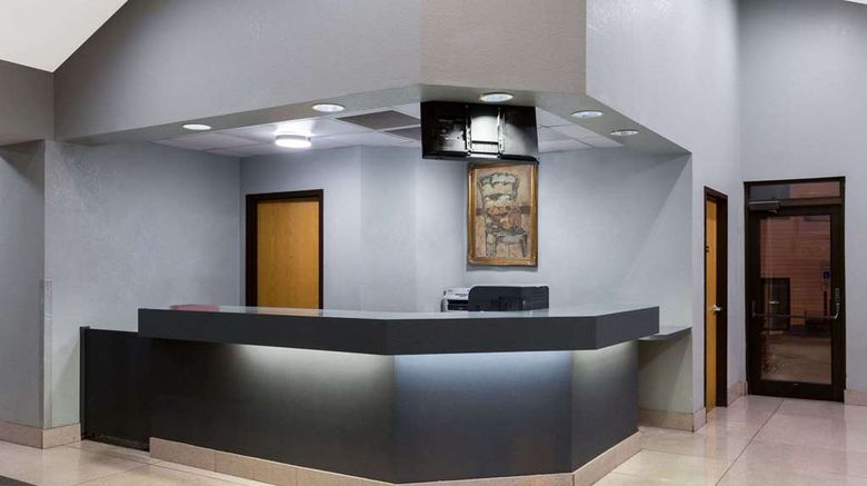 <b>Super 8 Wisconsin Dells Lobby</b>. Images powered by <a href="https://iceportal.shijigroup.com/" title="IcePortal" target="_blank">IcePortal</a>.