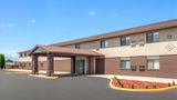 Baymont by Wyndham Oshkosh Airport Exterior