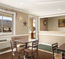 Super 8 Mifflinville Near Bloomsburg Lobby