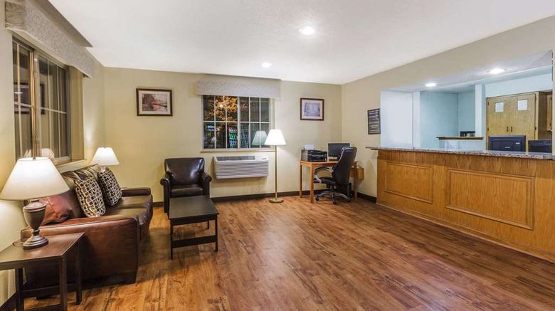 <b>Super 8 East Stroudsburg Lobby</b>. Images powered by <a href="https://iceportal.shijigroup.com/" title="IcePortal" target="_blank">IcePortal</a>.