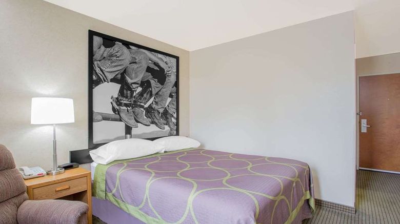 <b>Super 8 Havre Room</b>. Images powered by <a href="https://iceportal.shijigroup.com/" title="IcePortal" target="_blank">IcePortal</a>.
