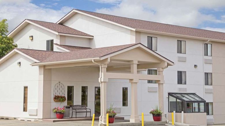 <b>Super 8 Havre Exterior</b>. Images powered by <a href="https://iceportal.shijigroup.com/" title="IcePortal" target="_blank">IcePortal</a>.