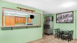 Super 8 Waynesburg Lobby