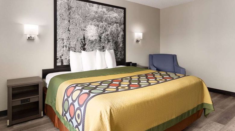 <b>Super 8 Burnham/Lewistown Room</b>. Images powered by <a href="https://iceportal.shijigroup.com/" title="IcePortal" target="_blank">IcePortal</a>.