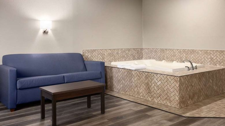 <b>Super 8 Burnham/Lewistown Suite</b>. Images powered by <a href="https://iceportal.shijigroup.com/" title="IcePortal" target="_blank">IcePortal</a>.