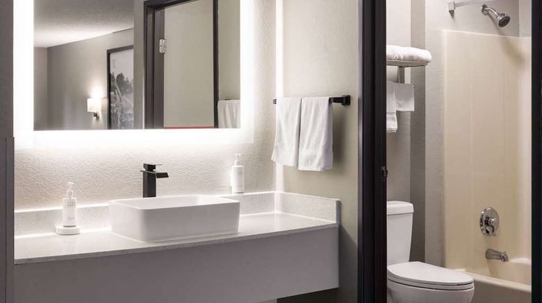 <b>Super 8 Burnham/Lewistown Suite</b>. Images powered by <a href="https://iceportal.shijigroup.com/" title="IcePortal" target="_blank">IcePortal</a>.