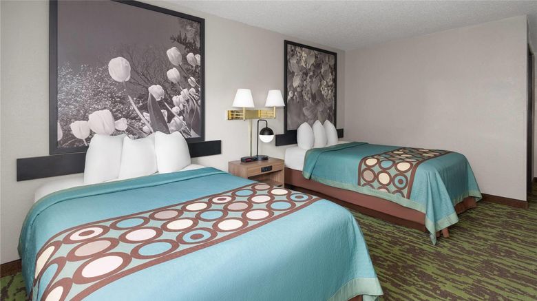 <b>Super 8 New Stanton Room</b>. Images powered by <a href="https://iceportal.shijigroup.com/" title="IcePortal" target="_blank">IcePortal</a>.