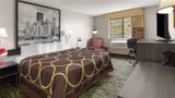 Super 8 New Stanton Suite