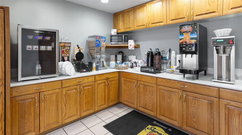<b>Super 8 New Stanton Other</b>. Images powered by <a href="https://iceportal.shijigroup.com/" title="IcePortal" target="_blank">IcePortal</a>.