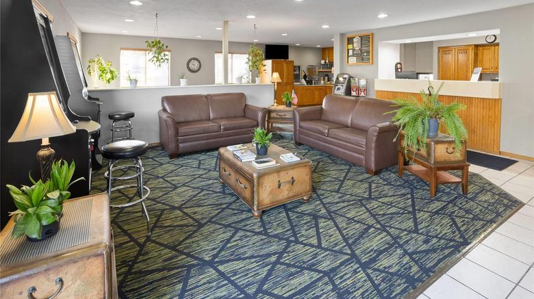 <b>Super 8 New Stanton Lobby</b>. Images powered by <a href="https://iceportal.shijigroup.com/" title="IcePortal" target="_blank">IcePortal</a>.