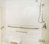 Super 8 Pittsburgh Airport/Coraopolis Room
