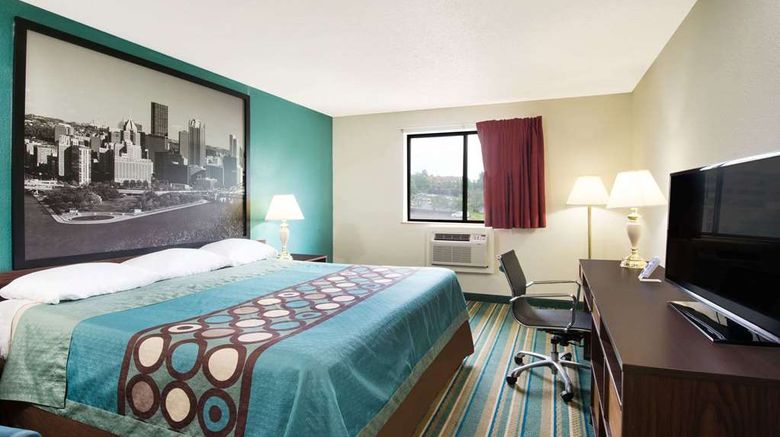 <b>Super 8 Pittsburgh Airport/Coraopolis Room</b>. Images powered by <a href="https://iceportal.shijigroup.com/" title="IcePortal" target="_blank">IcePortal</a>.