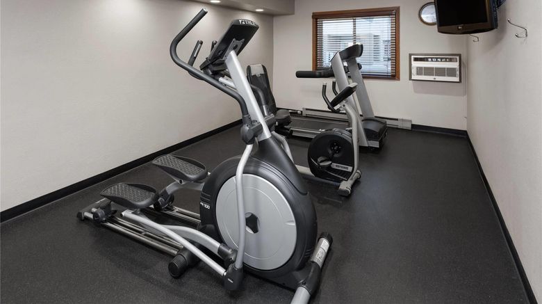 <b>Super 8 Green Bay Airport/Stadium Health</b>. Images powered by <a href="https://iceportal.shijigroup.com/" title="IcePortal" target="_blank">IcePortal</a>.